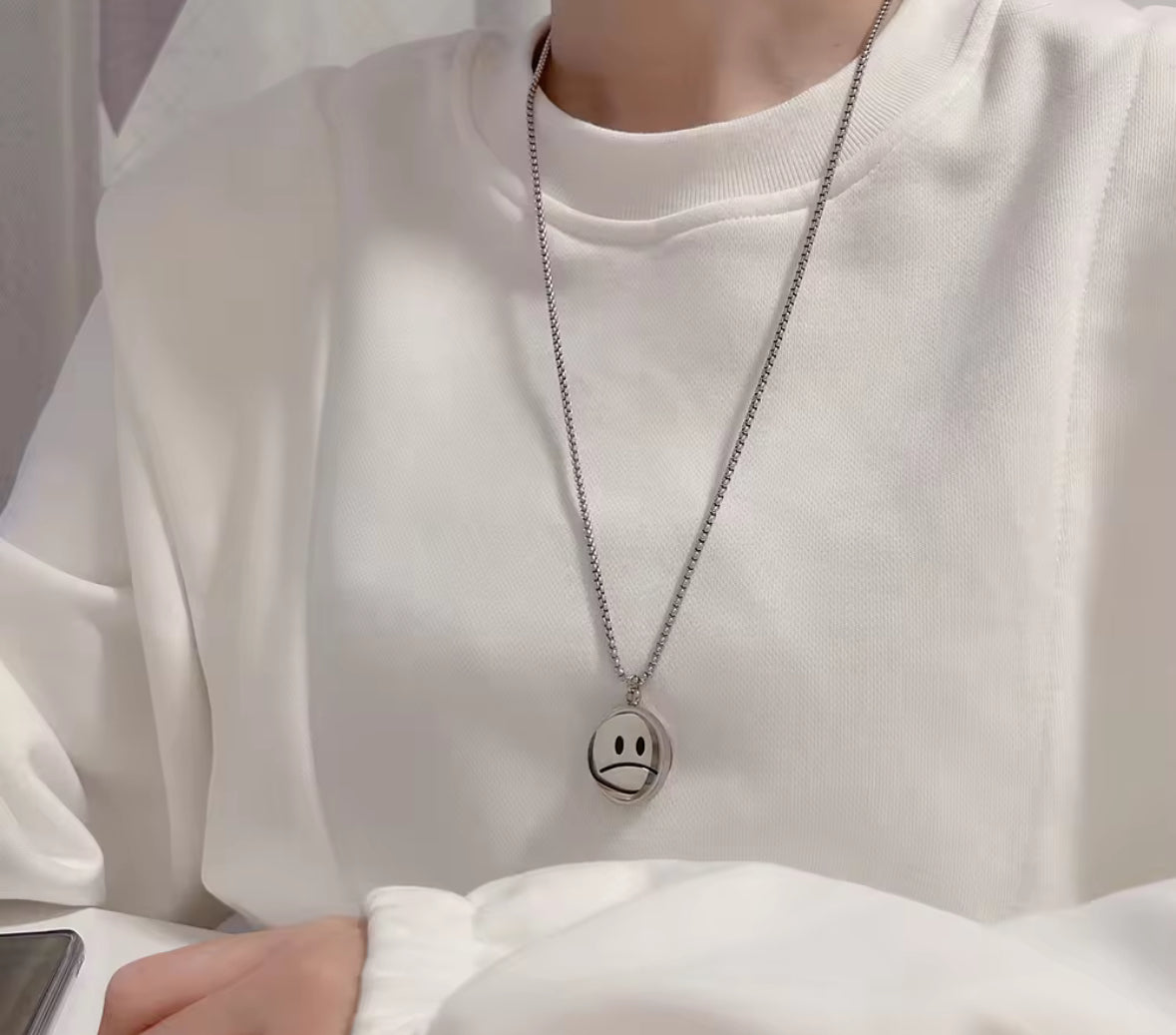 Rotating Smiley Face Mood Pendant Necklace | Unisex Minimal Chain