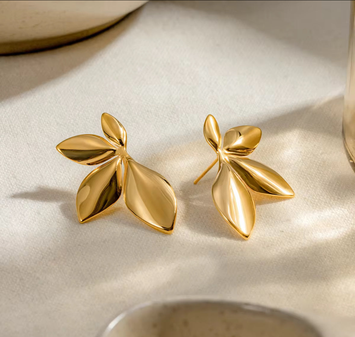 Stainless Steel Leaf Korean Imitation Earrings – Chic & Affordable Styles