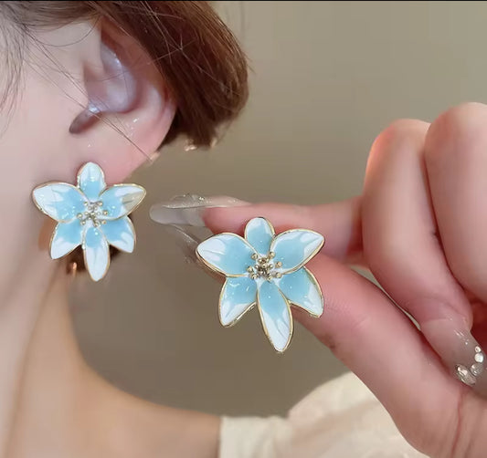 Flower Style Enamelled Korean Studs Fashion Earrings