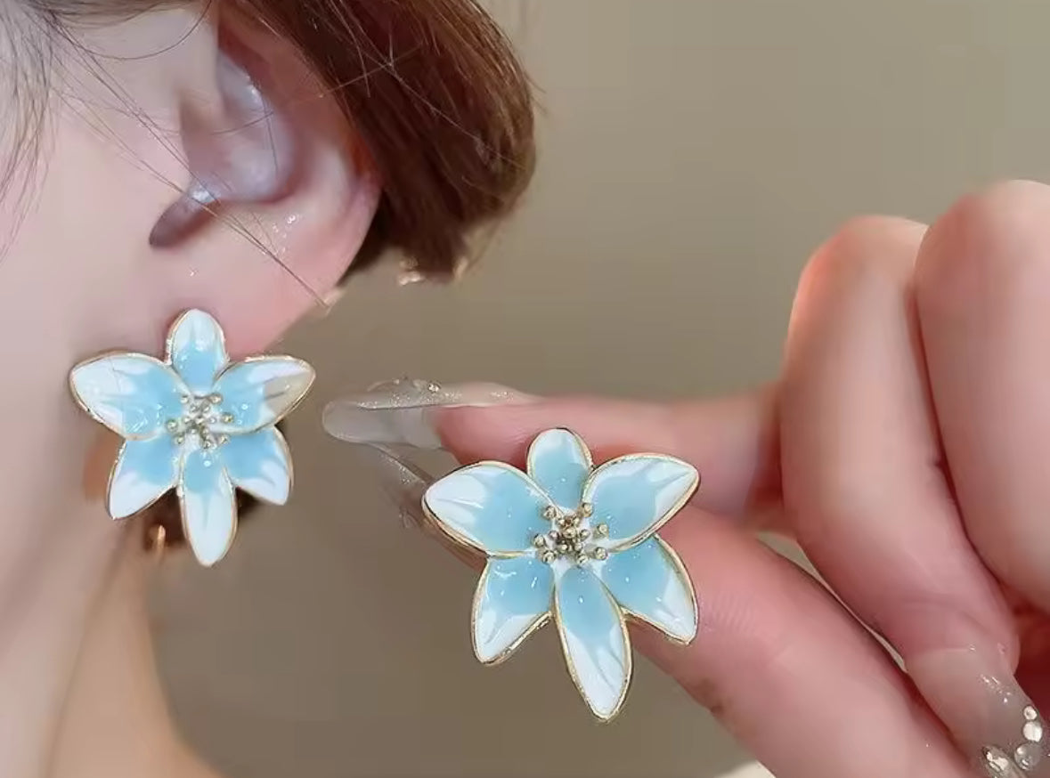 Flower Style Enamelled Korean Studs Fashion Earrings