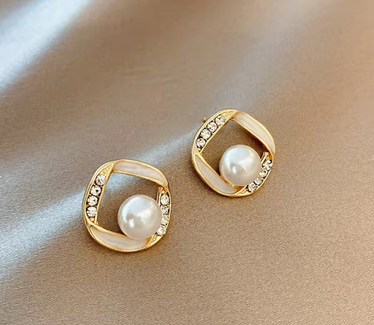 Minimal Pearl Stones Korean Imitation Earrings – Chic & Affordable Styles