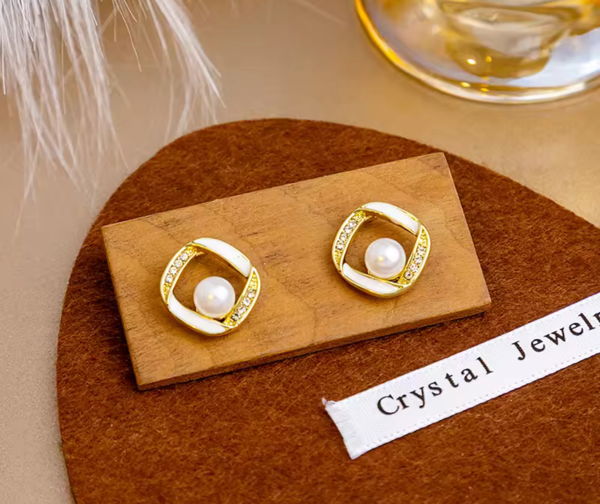Minimal Pearl Stones Korean Imitation Earrings – Chic & Affordable Styles