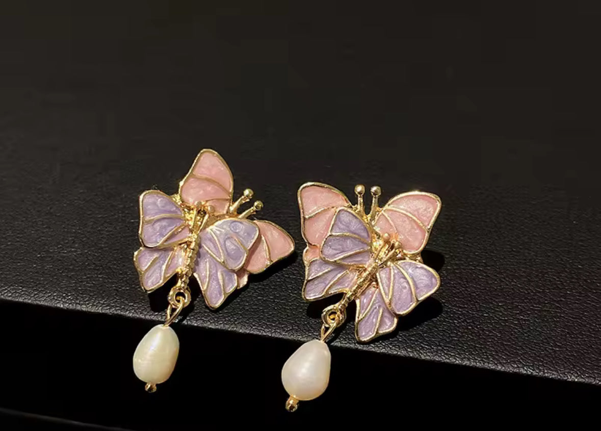 Double Butterfly Pearl Drop Korean Imitation Earrings – Chic & Affordable Styles