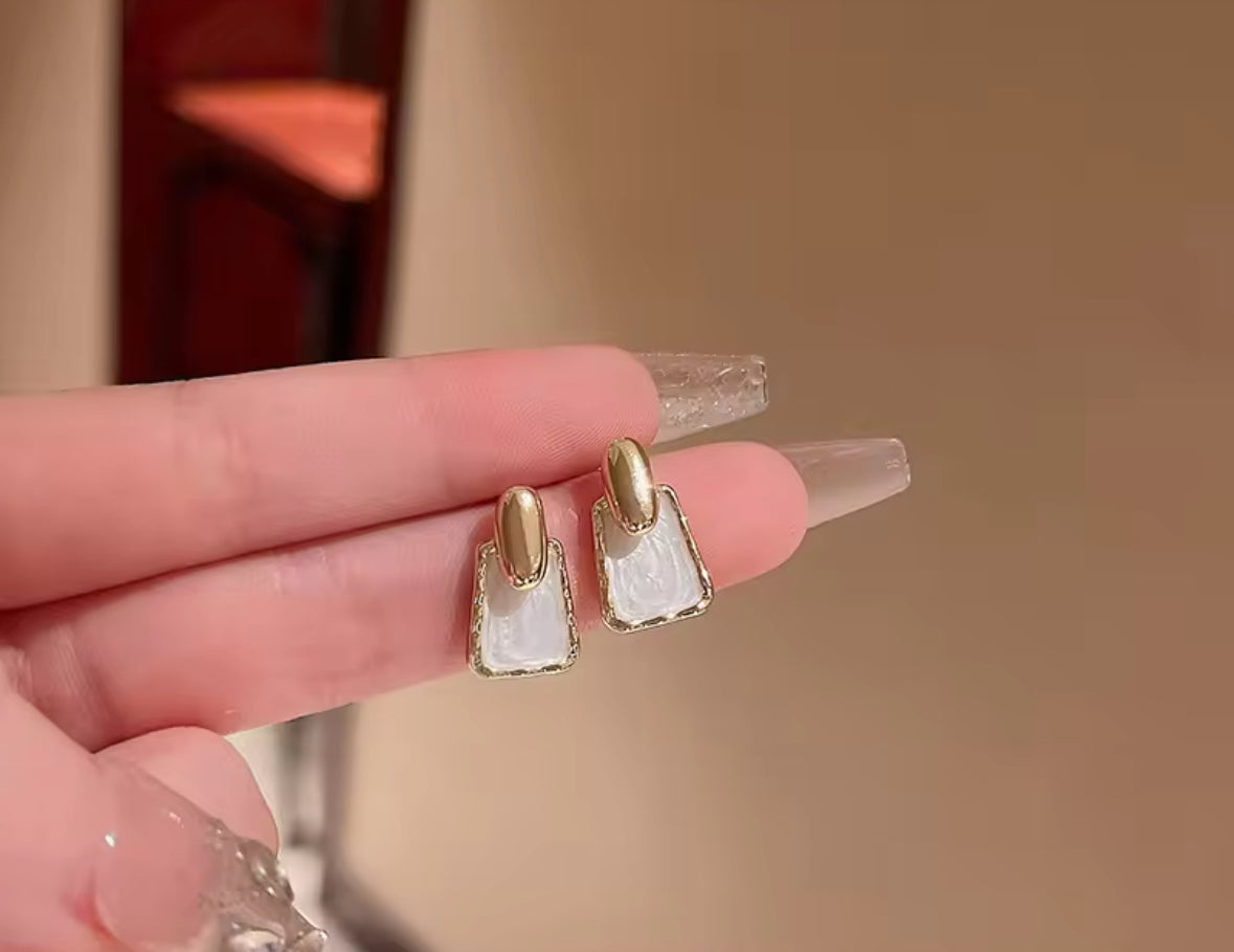Minimal Drop Korean Imitation Earrings – Chic & Affordable Styles