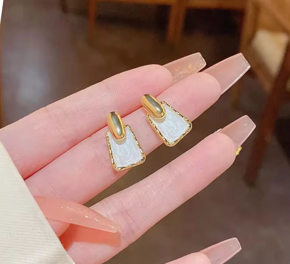 Minimal Drop Korean Imitation Earrings – Chic & Affordable Styles
