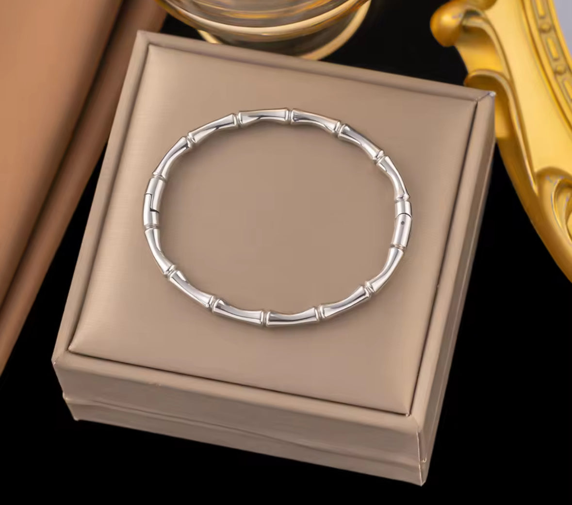 Silver Bamboo Bracelet – Minimalist Stainless Steel Bangle for Men & Women