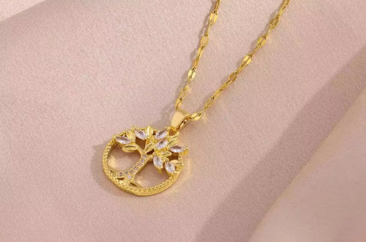 Tree Pendant Necklace – Dainty & Minimalist Jewelry