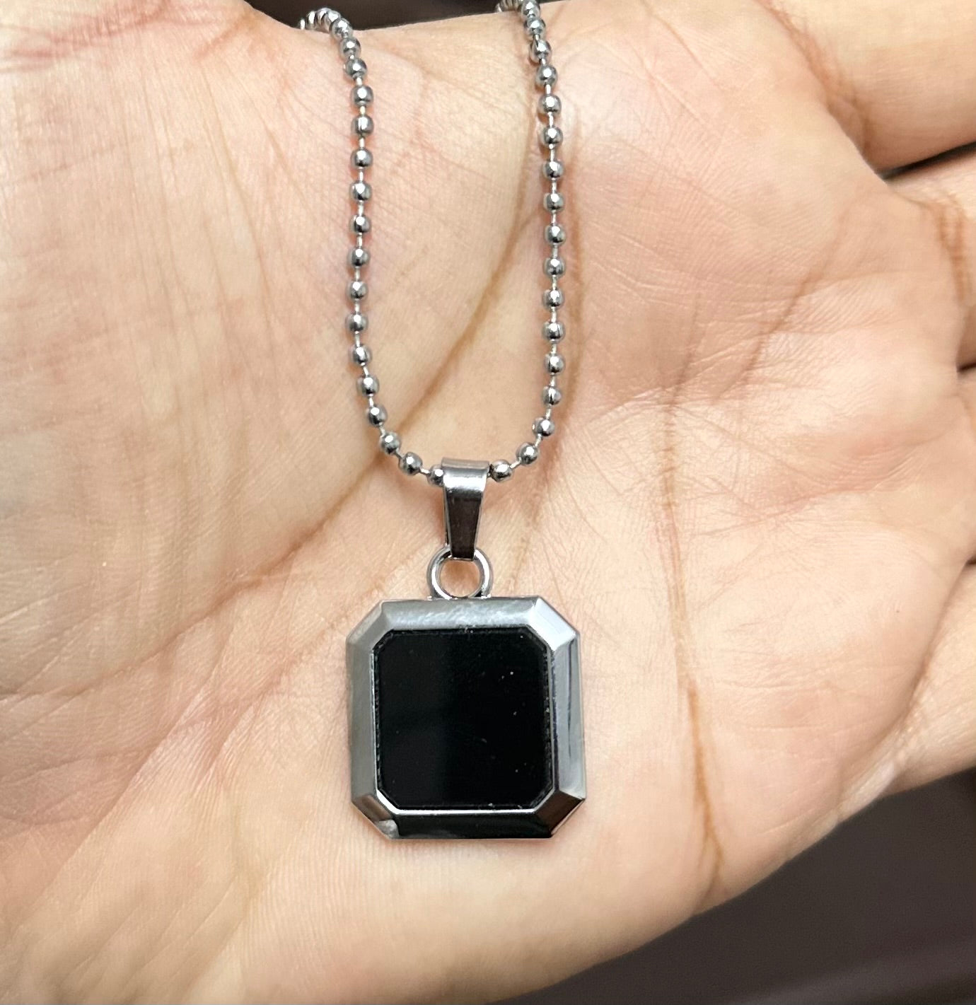 Square Shaped Black Glass Short Necklace Chain for Boys and Men