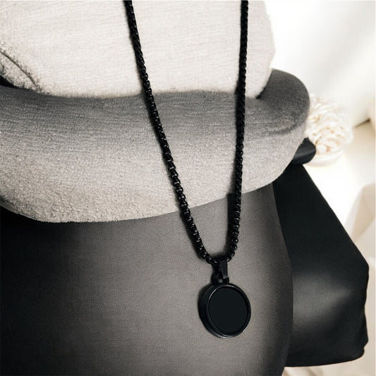 Round Black Glass Cut Necklace Pendent Chain
