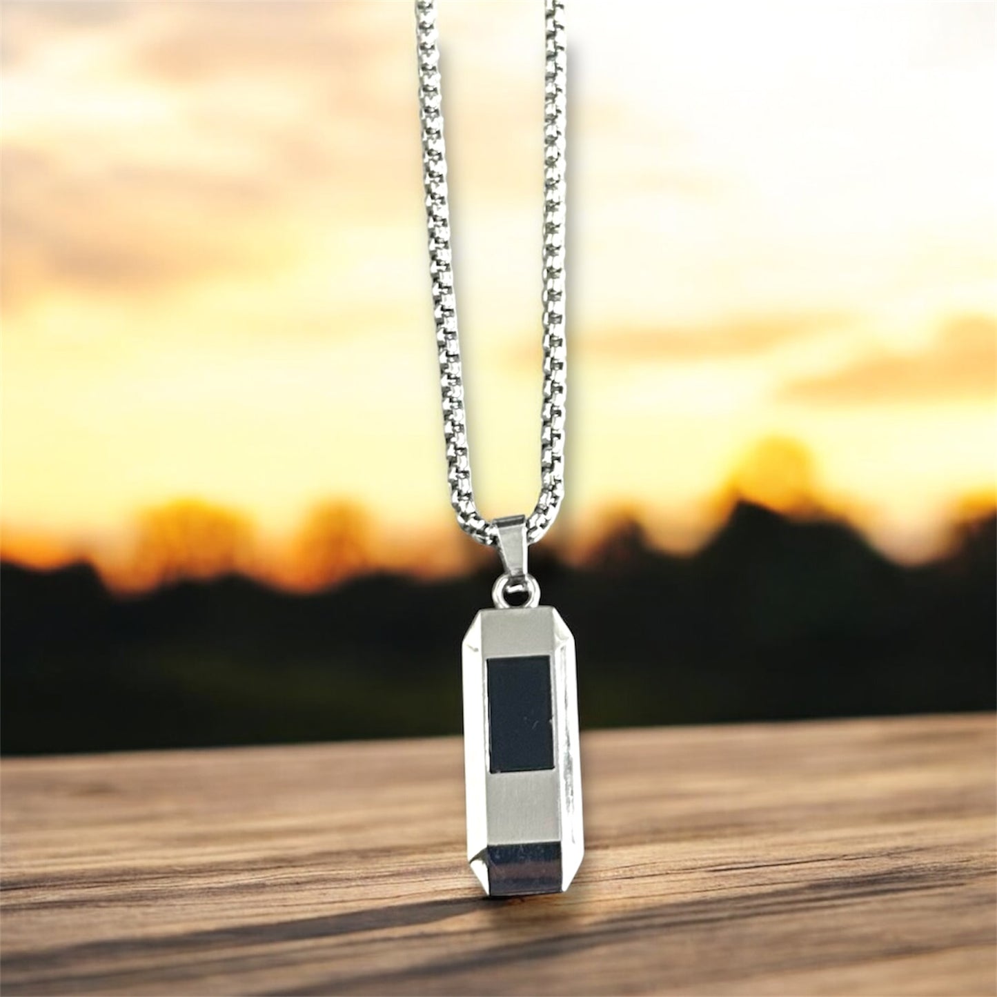 Minimalist Hexagonal Black Glass Pendant Necklace – Modern Jewelry