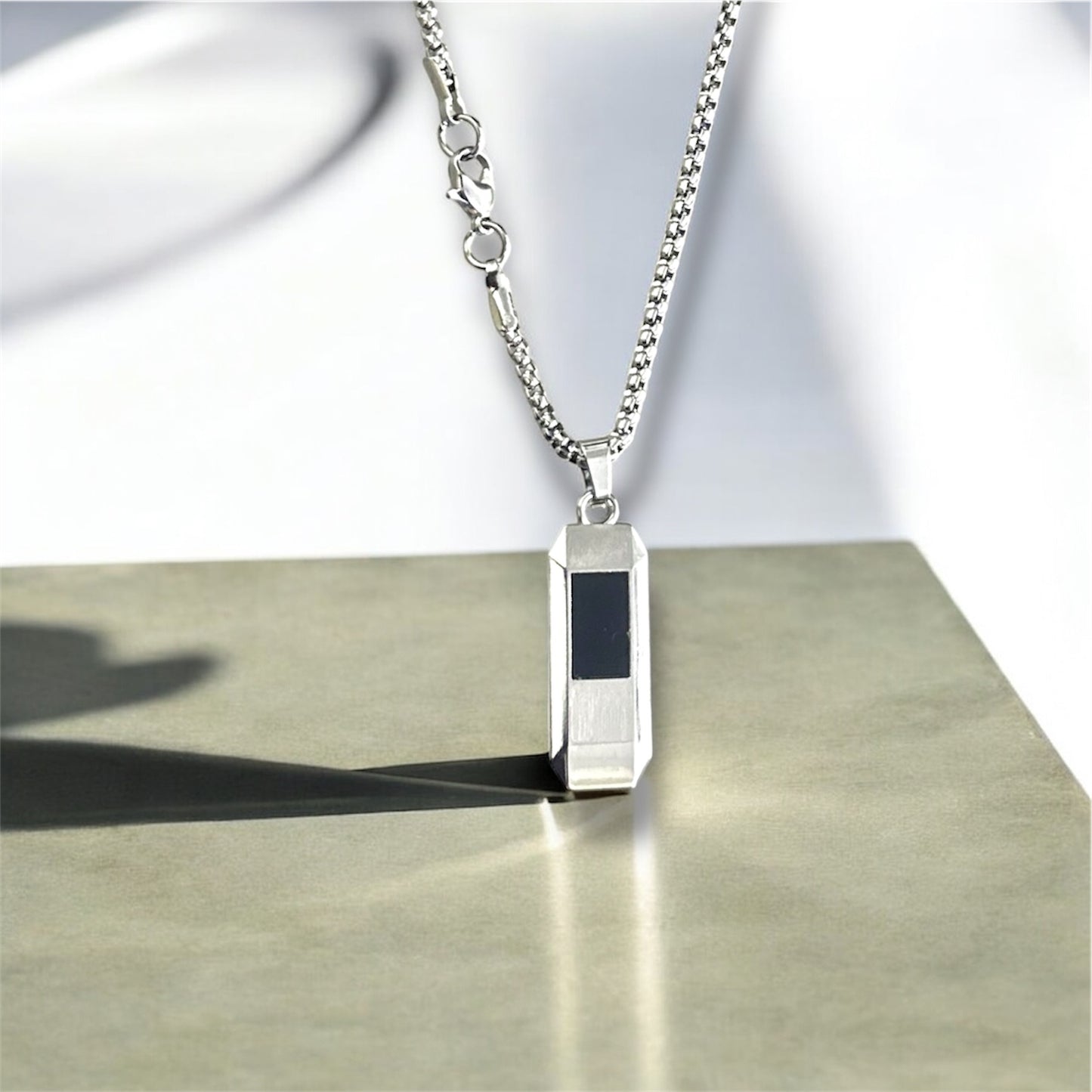 Minimalist Hexagonal Black Glass Pendant Necklace – Modern Jewelry