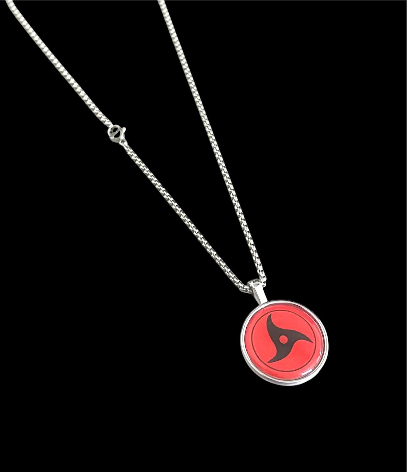 Uchiha Sasuke Mangekyō Sharingan Necklace – Naruto Anime Pendant