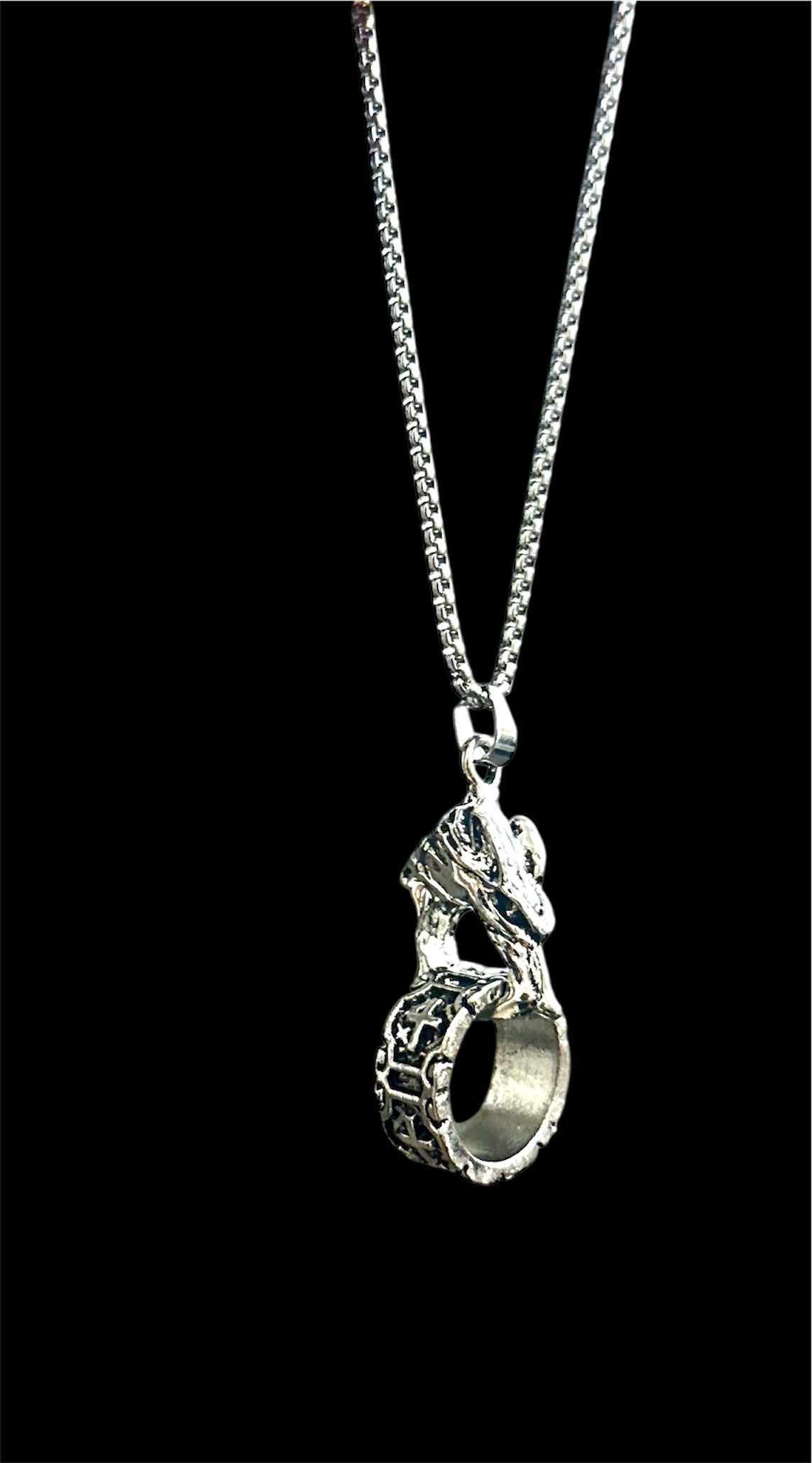 Dragon Claw Ring Pendant Necklace – Gothic Statement Jewelry for Men & Women