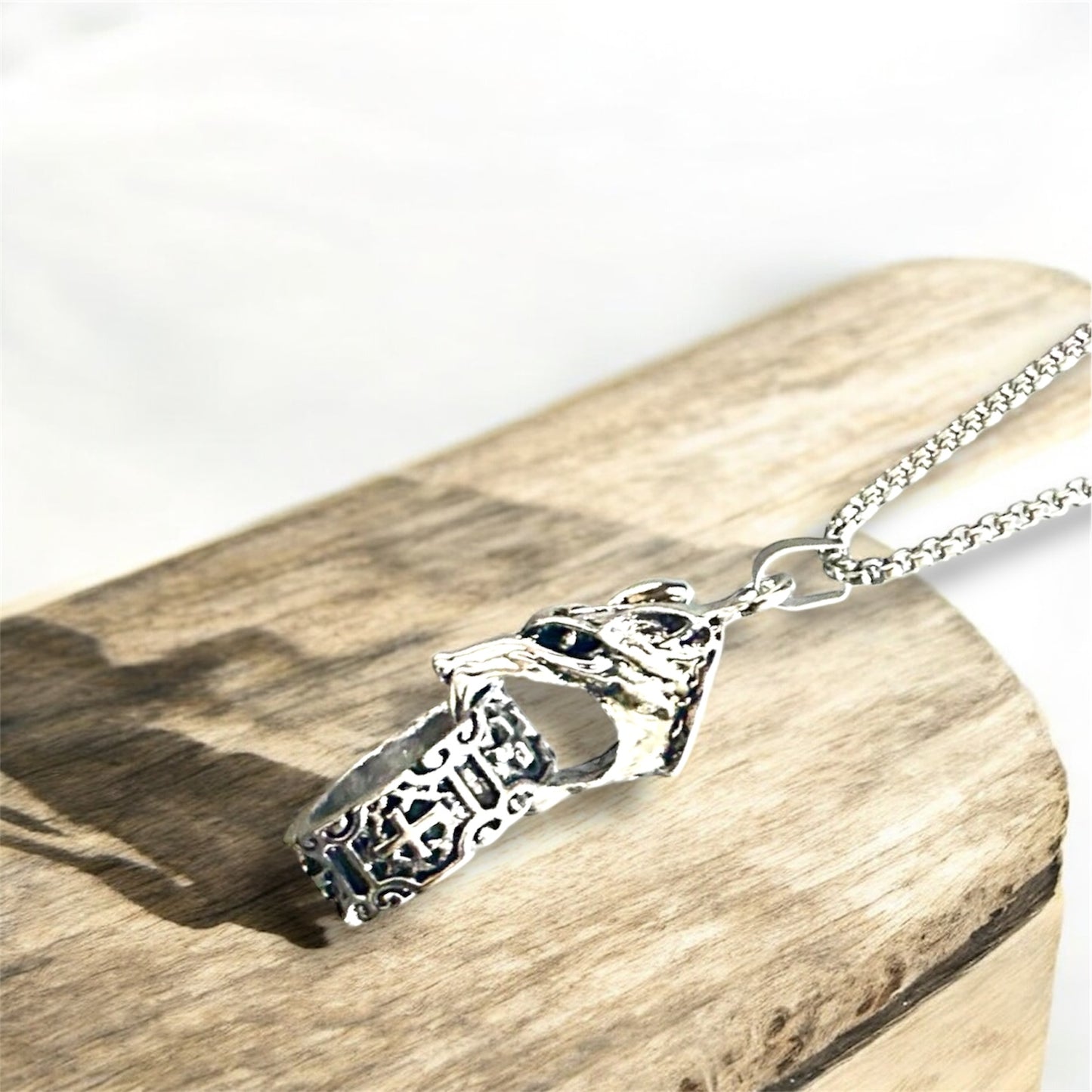 Dragon Claw Ring Pendant Necklace – Gothic Statement Jewelry for Men & Women