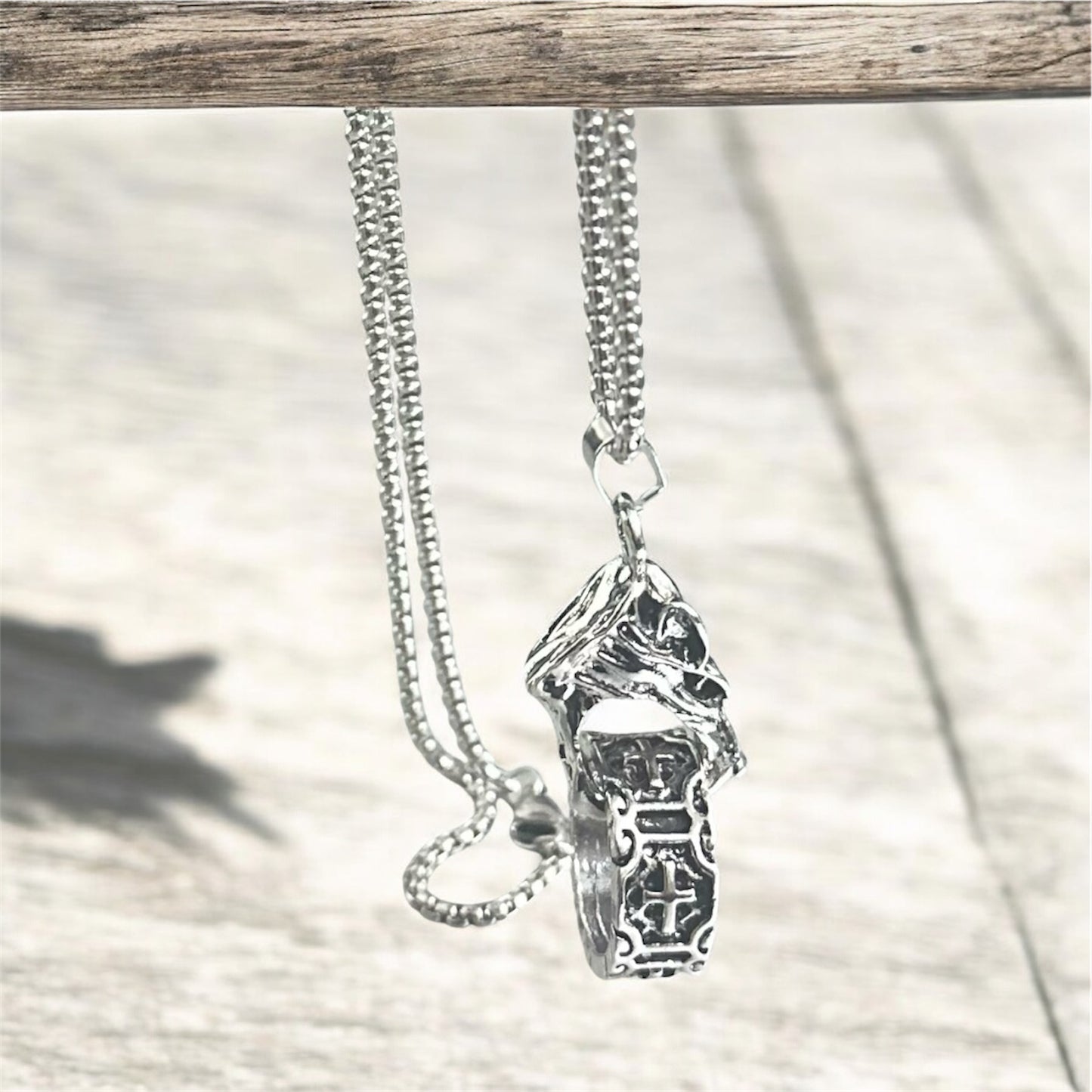 Dragon Claw Ring Pendant Necklace – Gothic Statement Jewelry for Men & Women