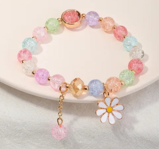 Floral Bliss: Elegant Daisy Bracelet